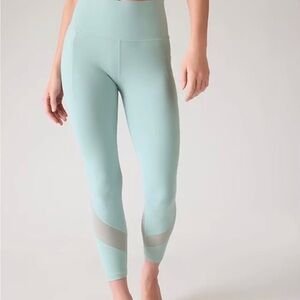 Athleta SALUTATION STASH HIGH RISE MESH 7/8 TIGHT Medium Dawn Blue